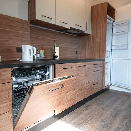 아파트 Vip Apb 63qm 3 Zi Dachgeschoss Klimaanlage Grosse Wohnkueche Grosses Bad 2 Wcs 3 Betten 1 Schlafsofa 슈베트