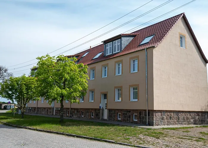 Vip Apb 63qm 3 Zi Dachgeschoss Klimaanlage Große Wohnküche Großes Bad 2 Wcs 3 Betten 1 Schlafsofa Schwedt/Oder