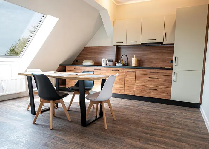 Vip Apb 63qm 3 Zi Dachgeschoss Klimaanlage Große Wohnküche Großes Bad 2 Wcs 3 Betten 1 Schlafsofa * Schwedt/Oder